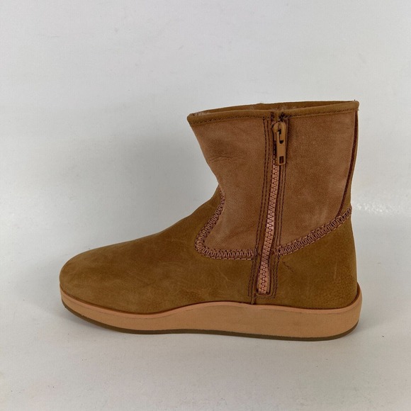 OluKai Pa'ina Hulu women's size 7 tan suede minimalist water resistant boots - Picture 6 of 12